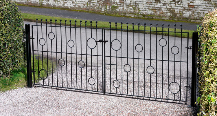 Sliding Driveway Gate Installation La Puente